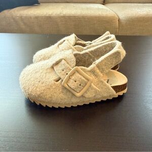 Zara Kids' Cream Slippers with Buckle
